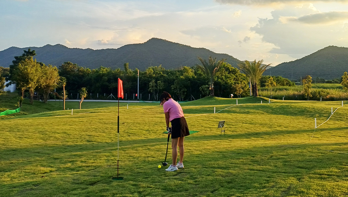 (ĭθ)  ũ   Honey Queen Park Golf Village (46)